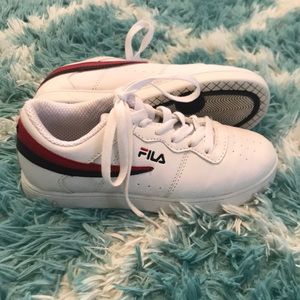 FILA Size 3 Youth Sneakers
